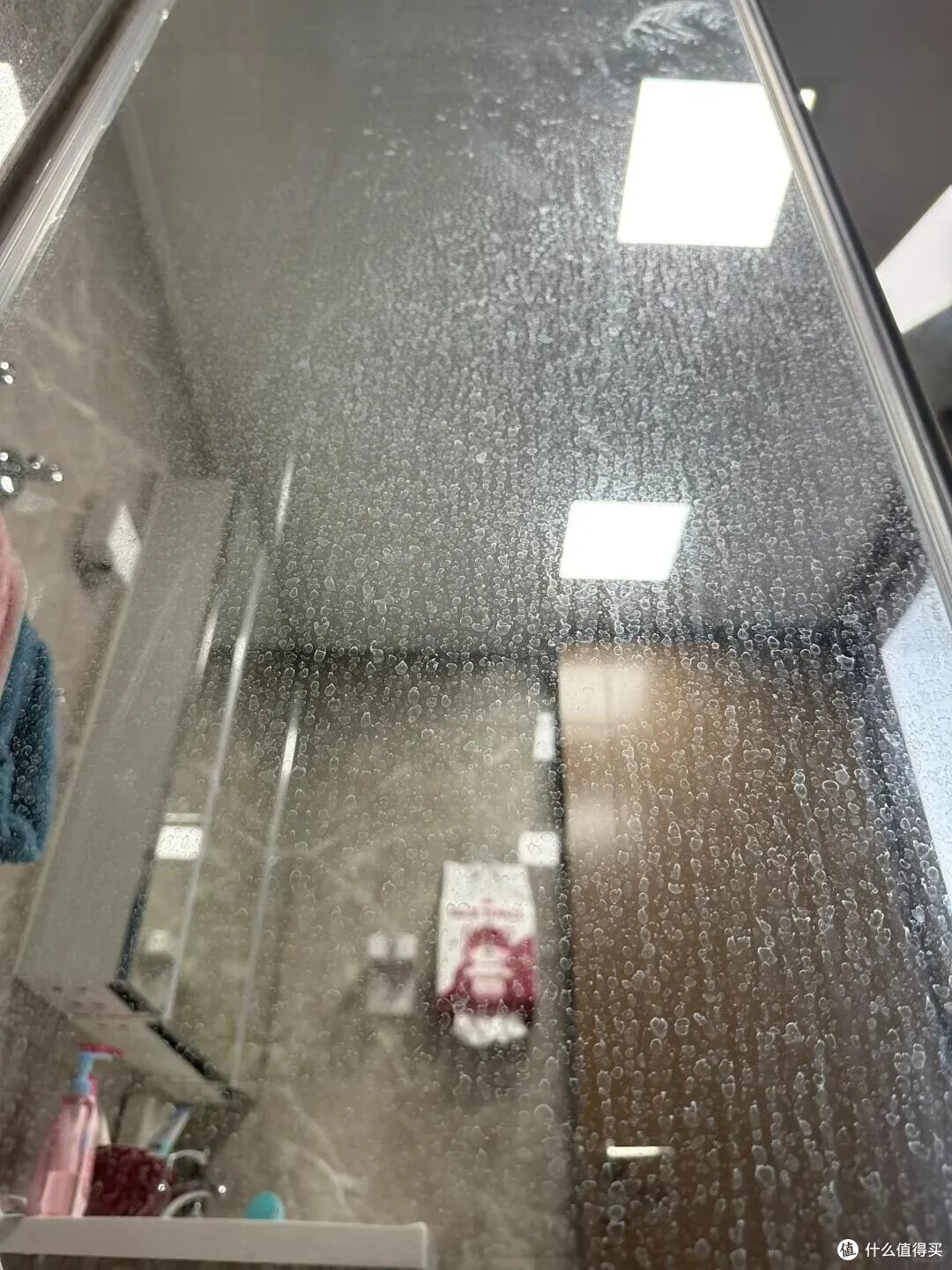 被55岁阿姨的“卫生间智慧”圈粉了，会过日子的人，真不起！