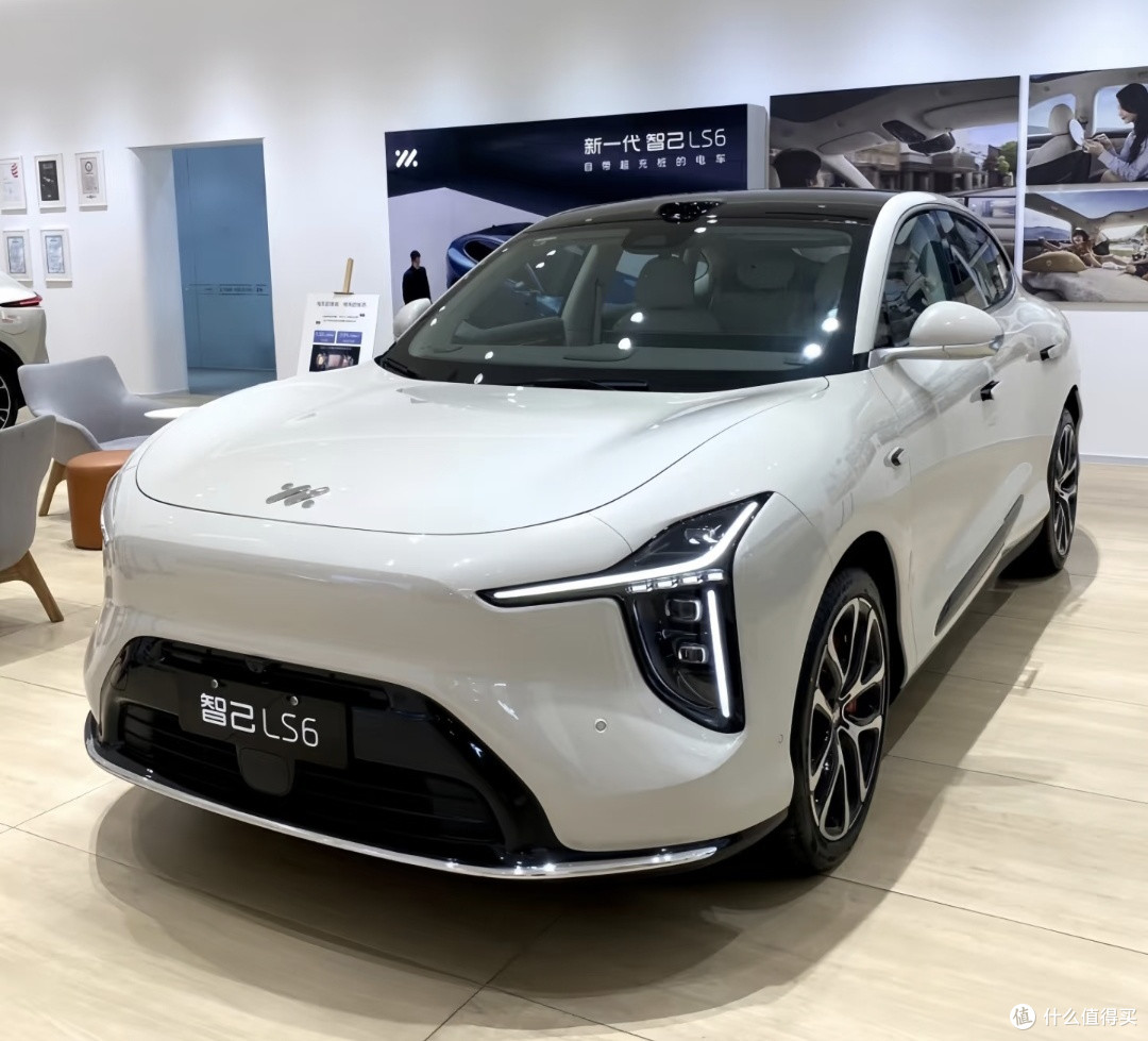 新一代智己LS6静态体验：25万内“全能王”的续航与舒适双重突破