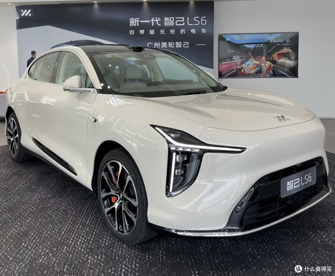 新一代智己LS6静态体验：25万内“全能王”的续航与舒适双重突破