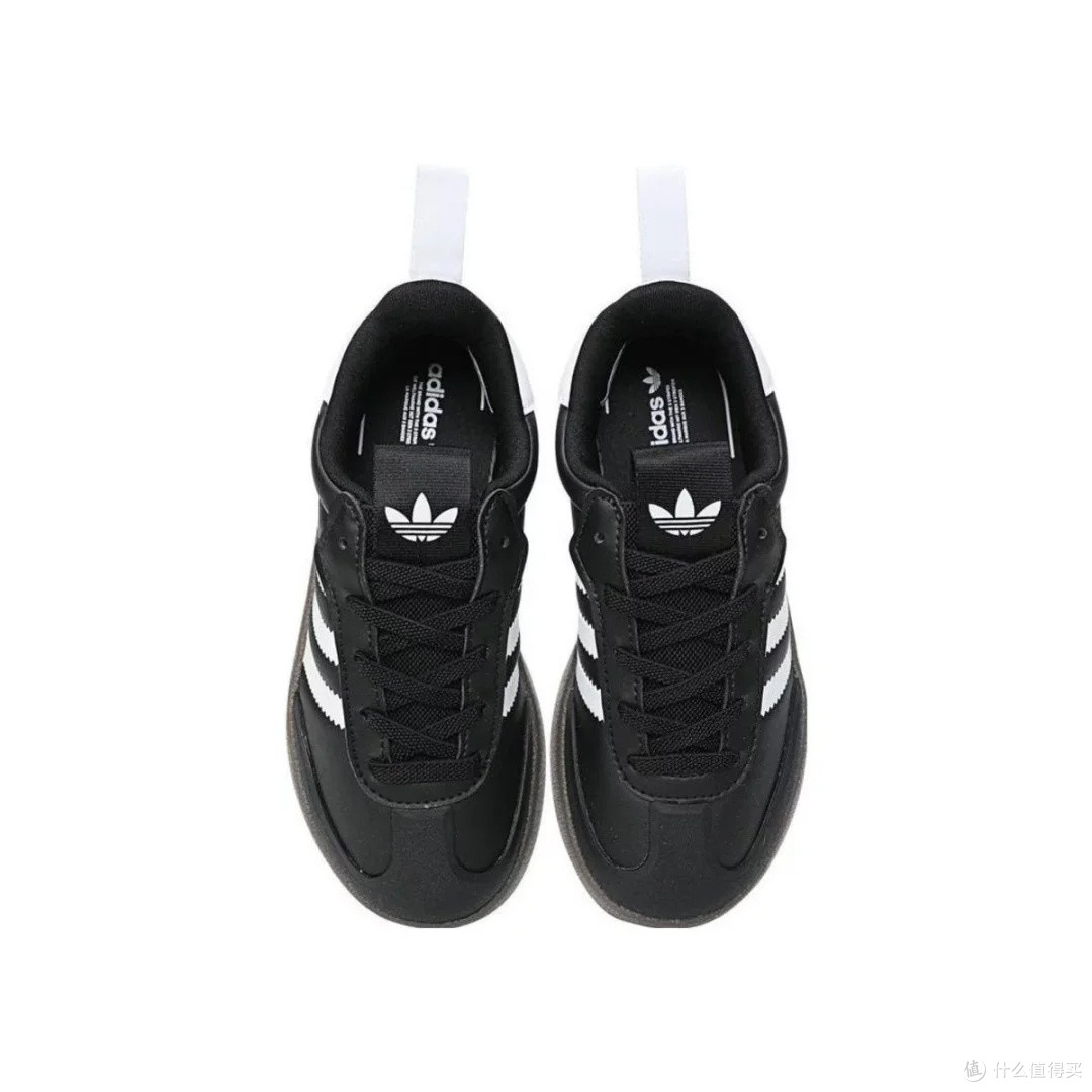 adidas T头鞋:舒适与时尚兼备