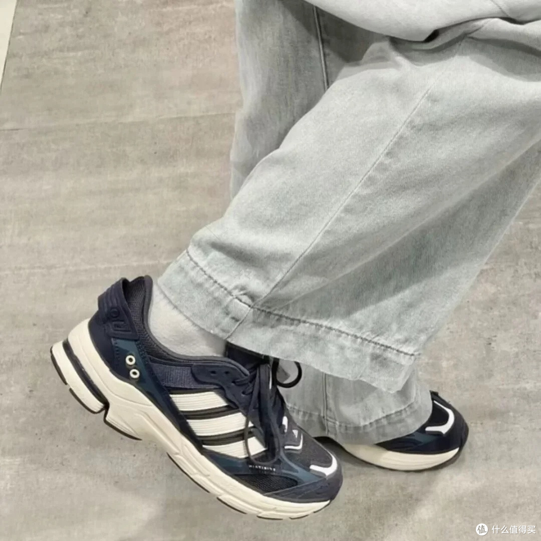 adidas RETROPY F2 儿童魔术贴运动鞋