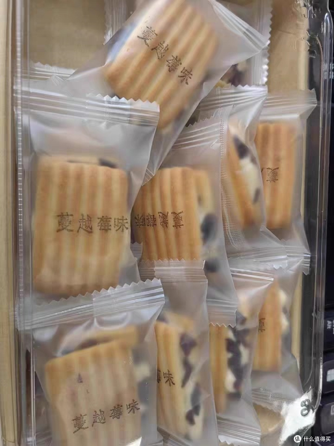 午后甜蜜:蔓越莓奶酥牛轧夹心饼干