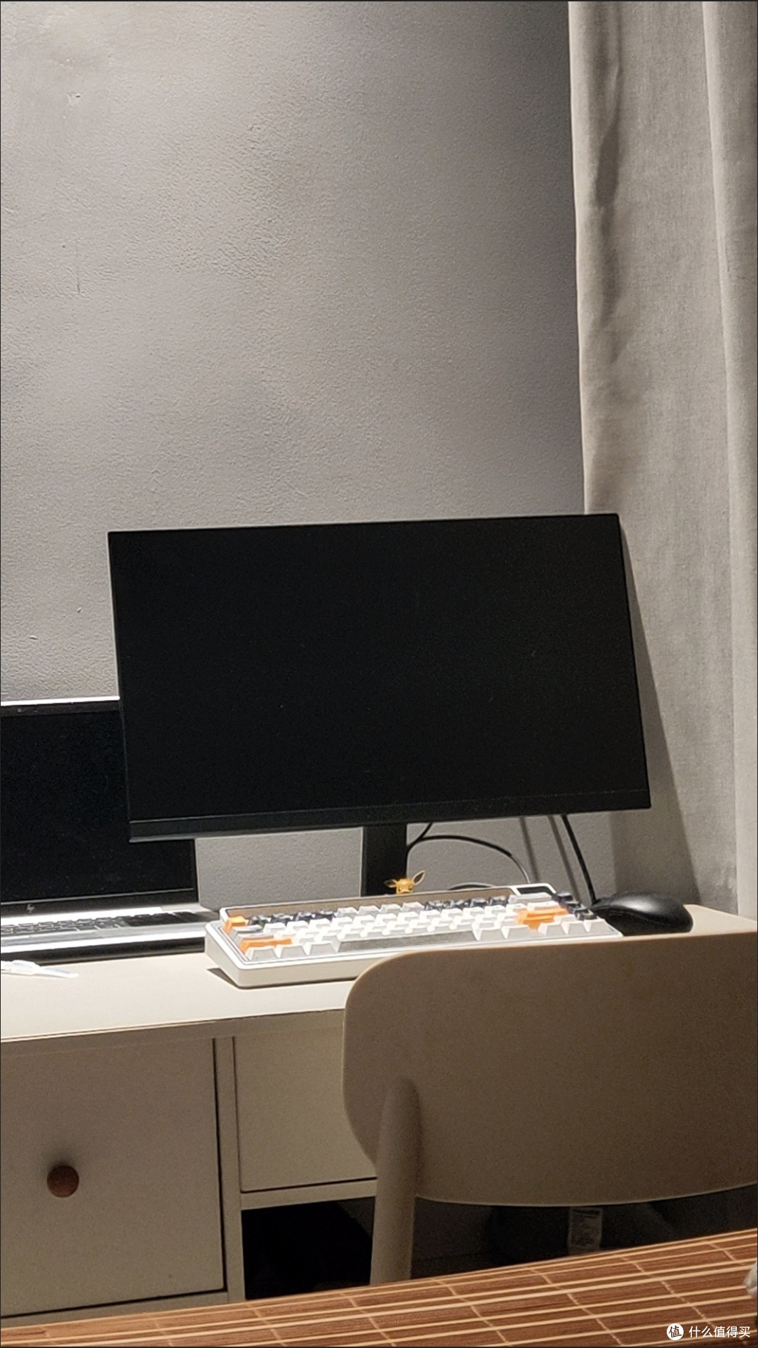 桌面C位非它莫属!我的理想屏幕,既要清晰又要治愈