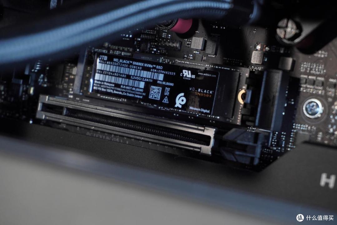 7300MB/s读取速度?旗舰PCIE固态推荐【闪迪WD_BLACK SN850X】