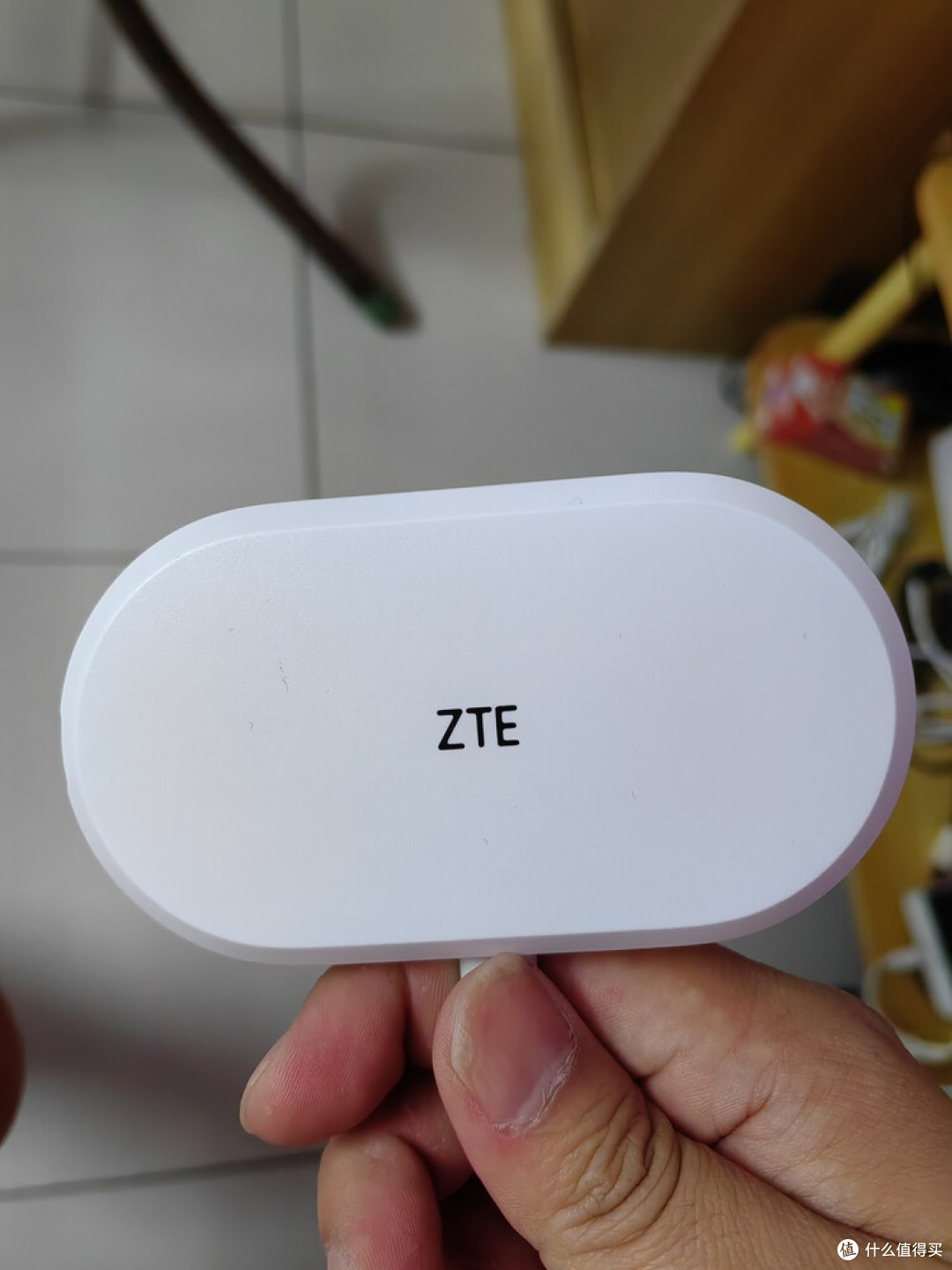 中兴随身WiFi:小巧实用,性价比超高