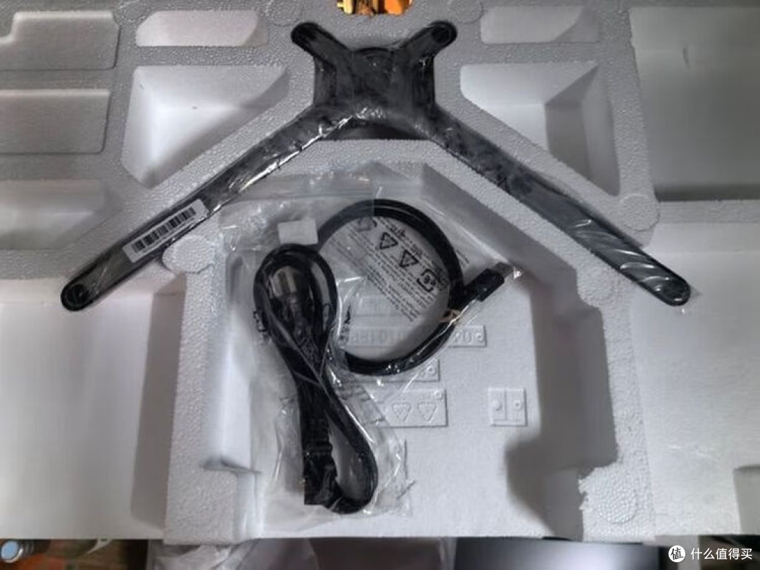 AOC Q27G4Z：电竞美学新标杆