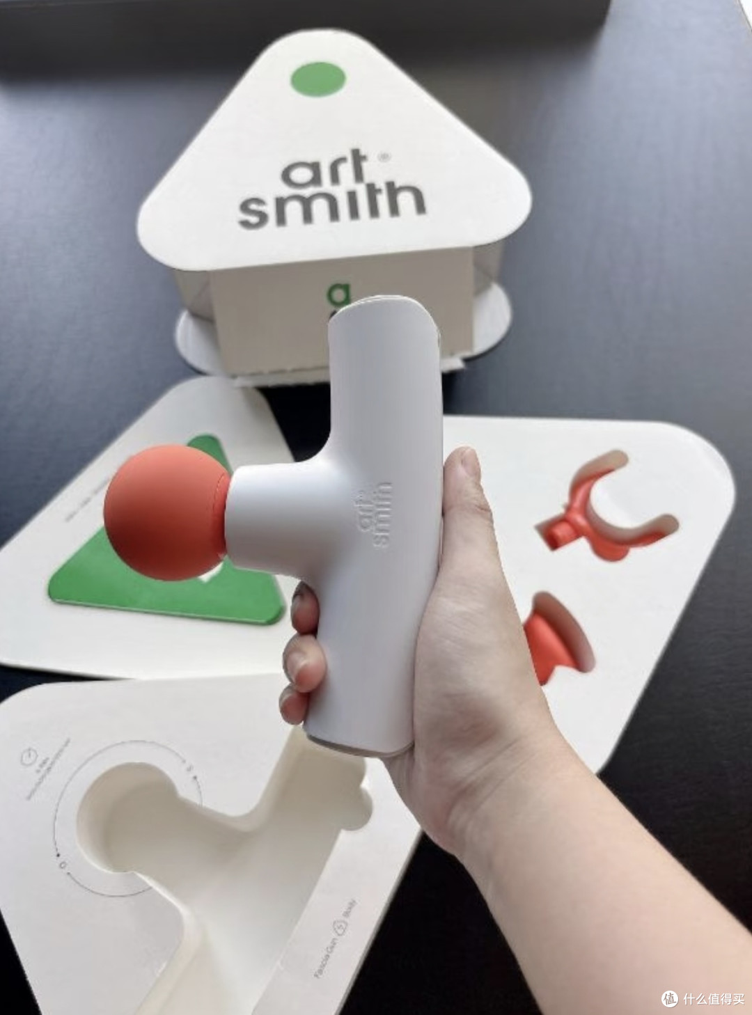 肌肉的“私人按摩师”:artSmith筋膜枪的放松魔法