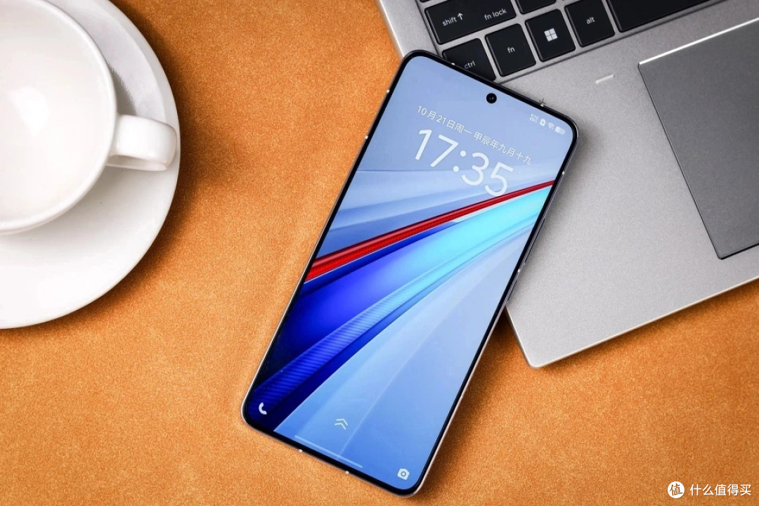 16GB+512GB,3款“价格雪崩”的骁龙8至尊版旗舰,用五年不过时