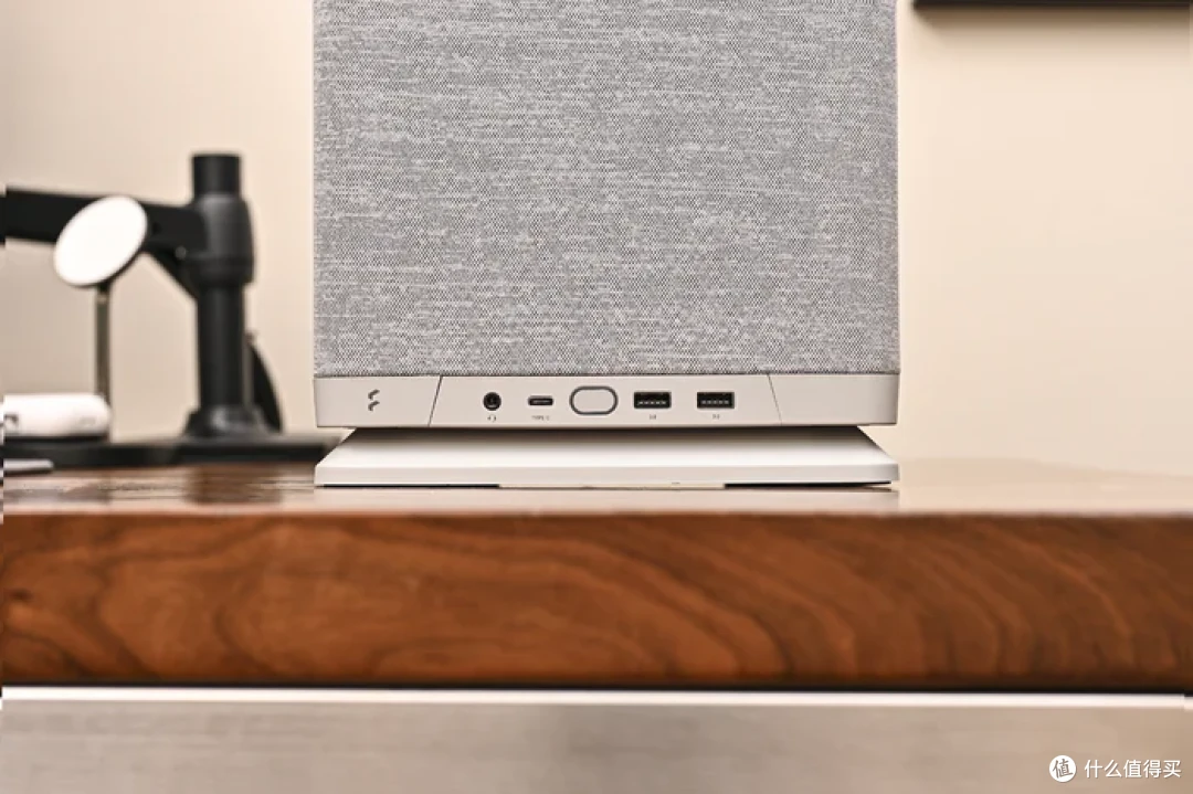 立式居家风ITX——Intel酷睿225F+铭瑄H810+分形工艺Mood装机展示