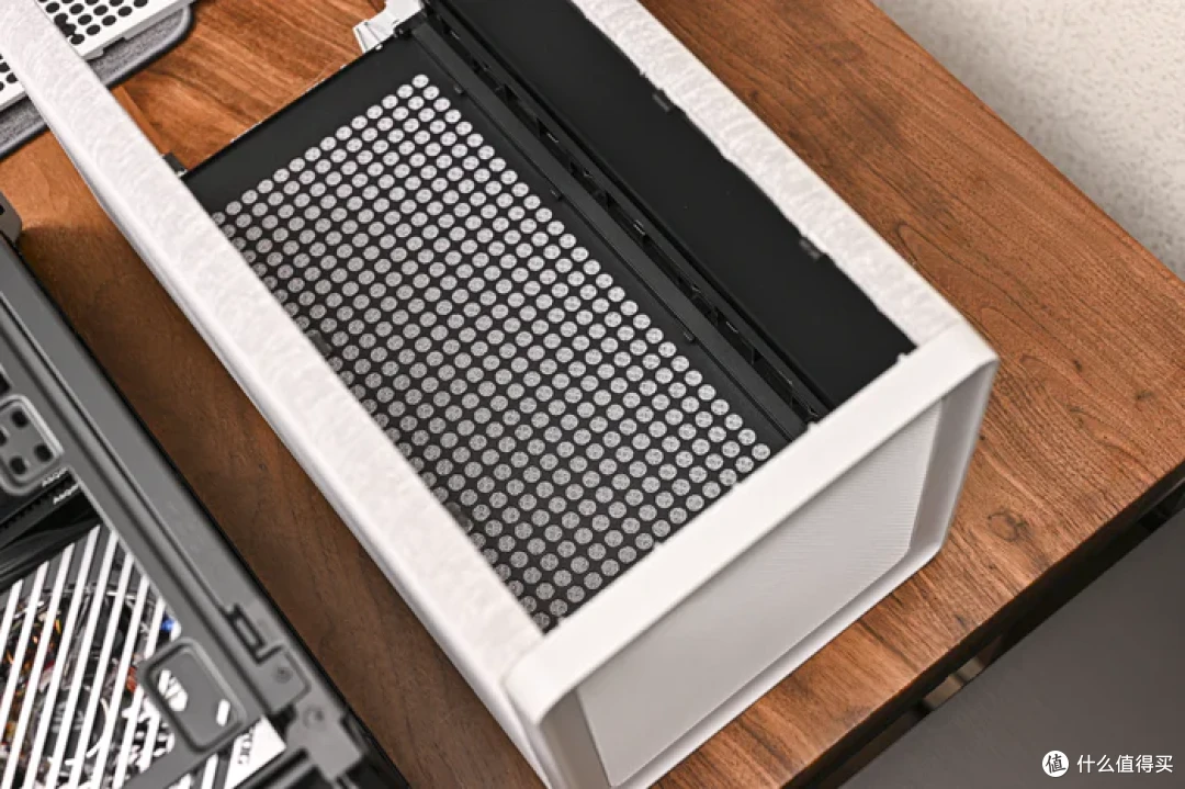 立式居家风ITX——Intel酷睿225F+铭瑄H810+分形工艺Mood装机展示