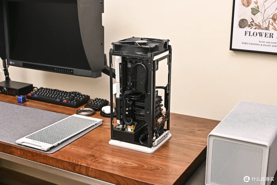 立式居家风ITX——Intel酷睿225F+铭瑄H810+分形工艺Mood装机展示