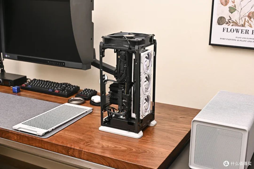 立式居家风ITX——Intel酷睿225F+铭瑄H810+分形工艺Mood装机展示