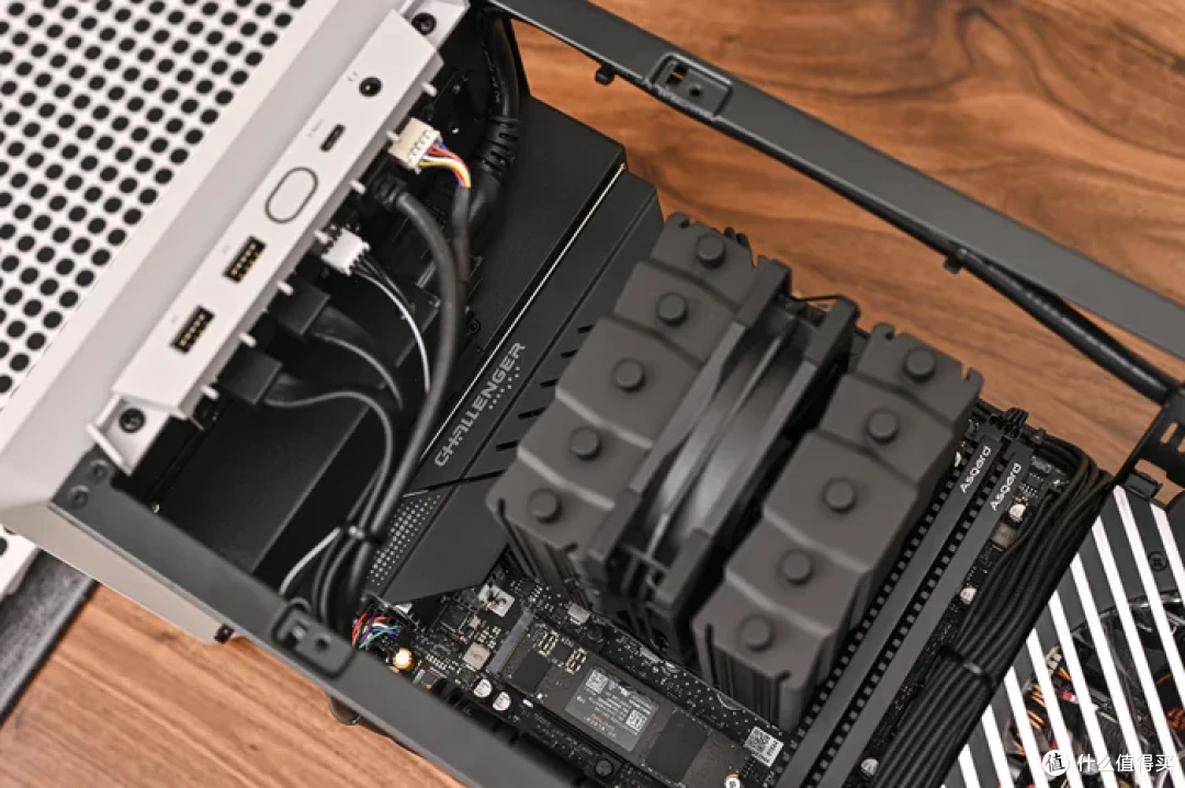 立式居家风ITX——Intel酷睿225F+铭瑄H810+分形工艺Mood装机展示