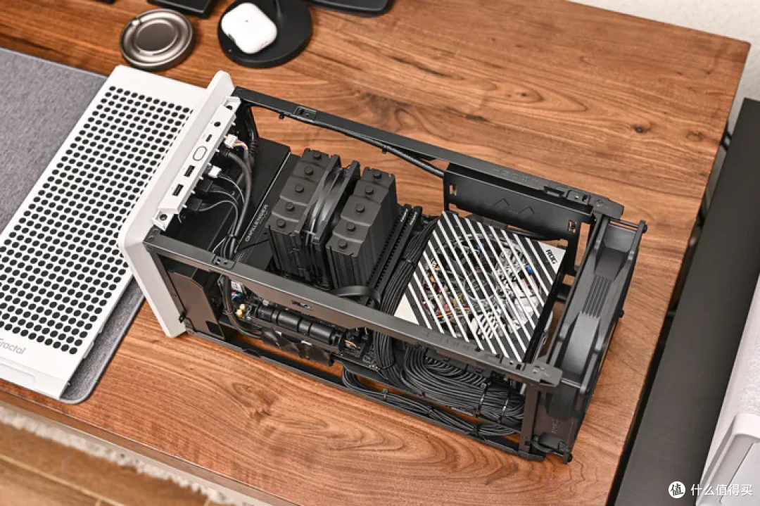 立式居家风ITX——Intel酷睿225F+铭瑄H810+分形工艺Mood装机展示