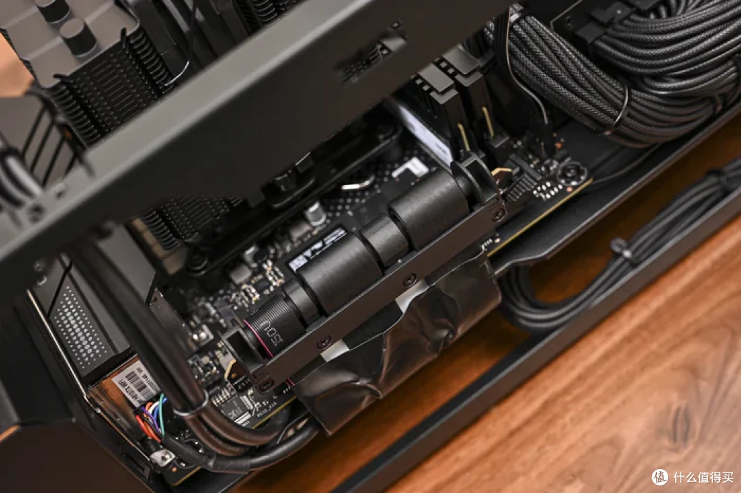 立式居家风ITX——Intel酷睿225F+铭瑄H810+分形工艺Mood装机展示