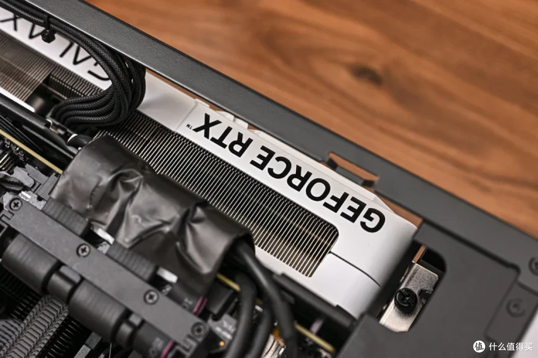 立式居家风ITX——Intel酷睿225F+铭瑄H810+分形工艺Mood装机展示