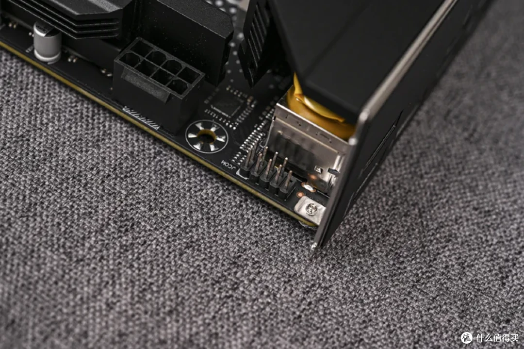 立式居家风ITX——Intel酷睿225F+铭瑄H810+分形工艺Mood装机展示