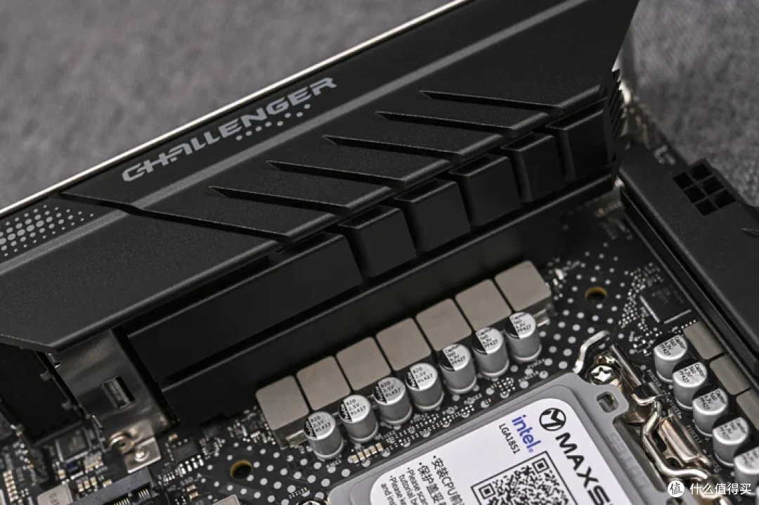 立式居家风ITX——Intel酷睿225F+铭瑄H810+分形工艺Mood装机展示