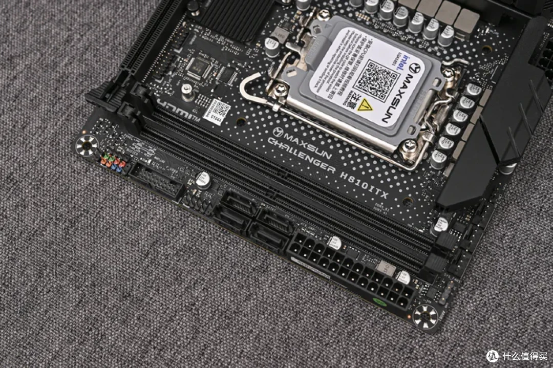 立式居家风ITX——Intel酷睿225F+铭瑄H810+分形工艺Mood装机展示