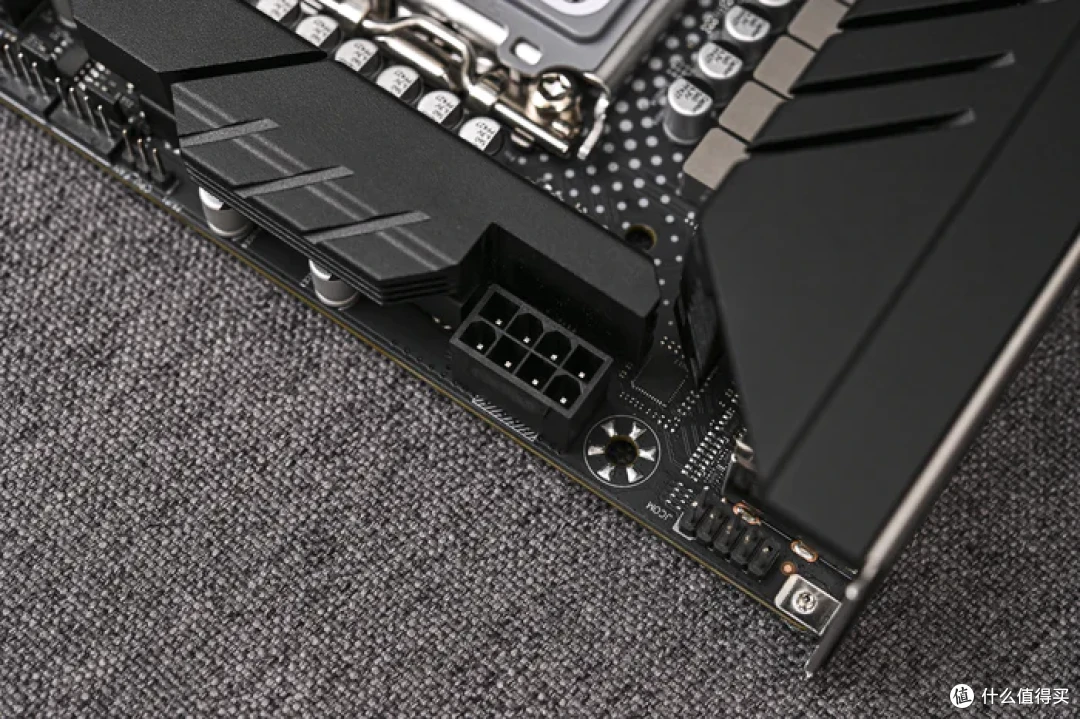 立式居家风ITX——Intel酷睿225F+铭瑄H810+分形工艺Mood装机展示