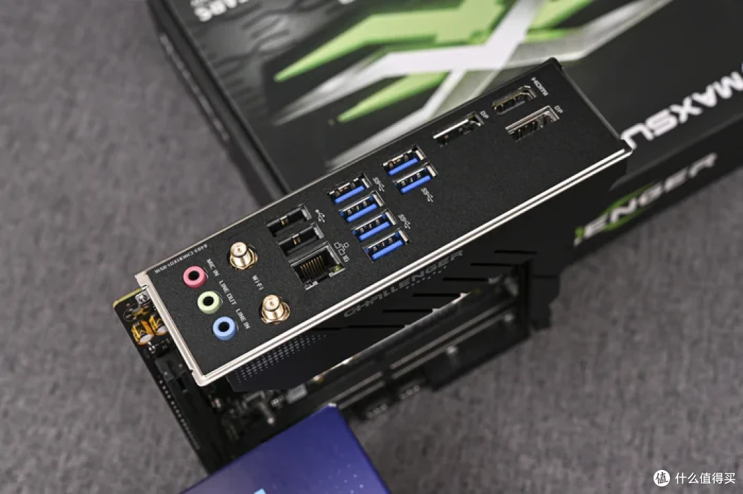 立式居家风ITX——Intel酷睿225F+铭瑄H810+分形工艺Mood装机展示