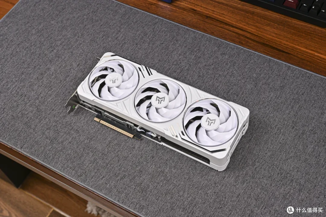 立式居家风ITX——Intel酷睿225F+铭瑄H810+分形工艺Mood装机展示