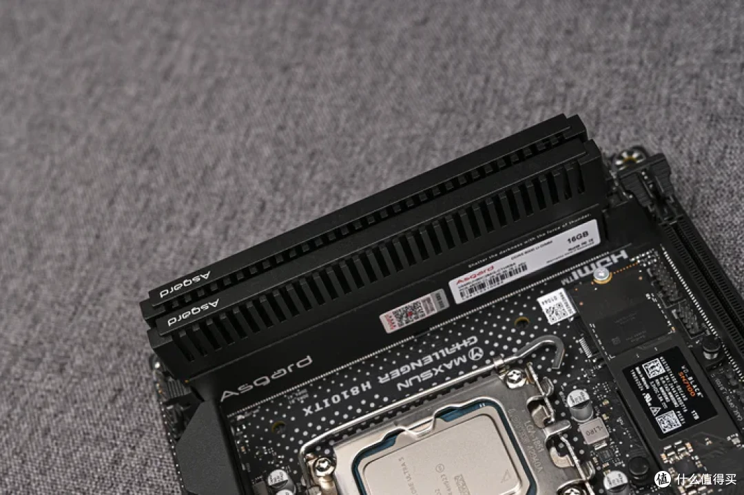 立式居家风ITX——Intel酷睿225F+铭瑄H810+分形工艺Mood装机展示