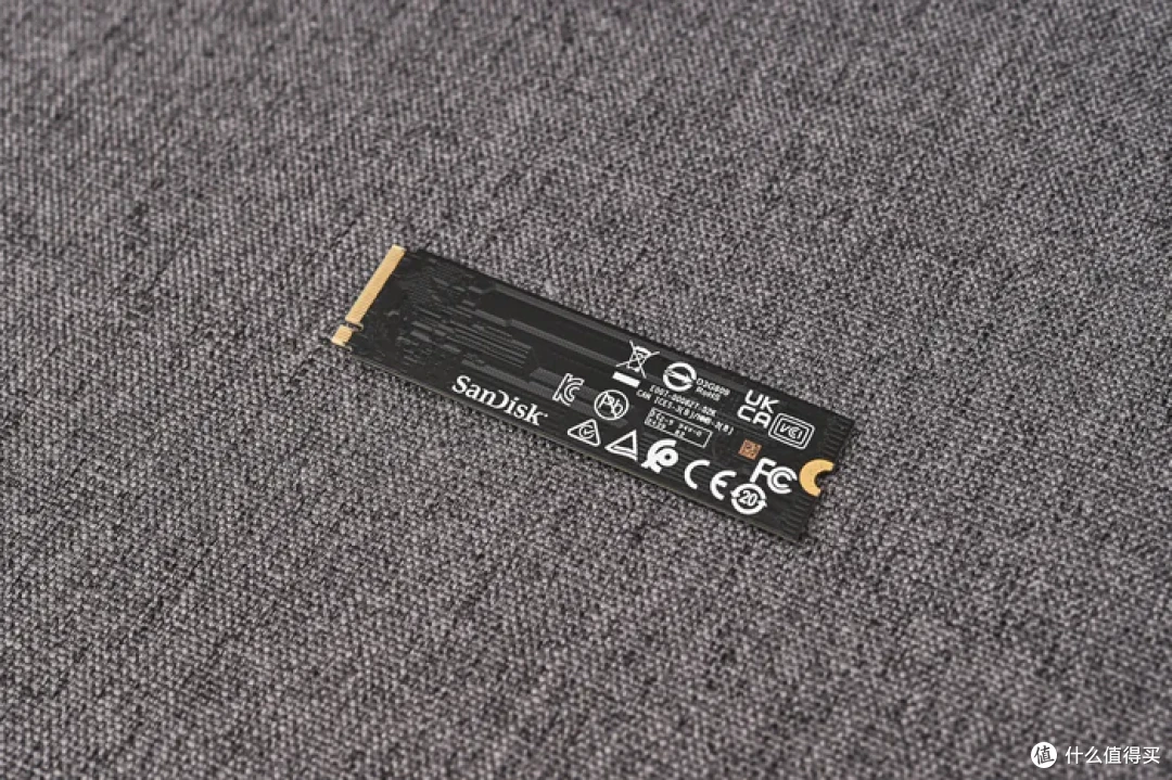 立式居家风ITX——Intel酷睿225F+铭瑄H810+分形工艺Mood装机展示