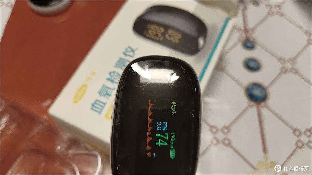 双十一健康囤货首选!可孚指夹式血氧仪:全家的“健康小哨兵”