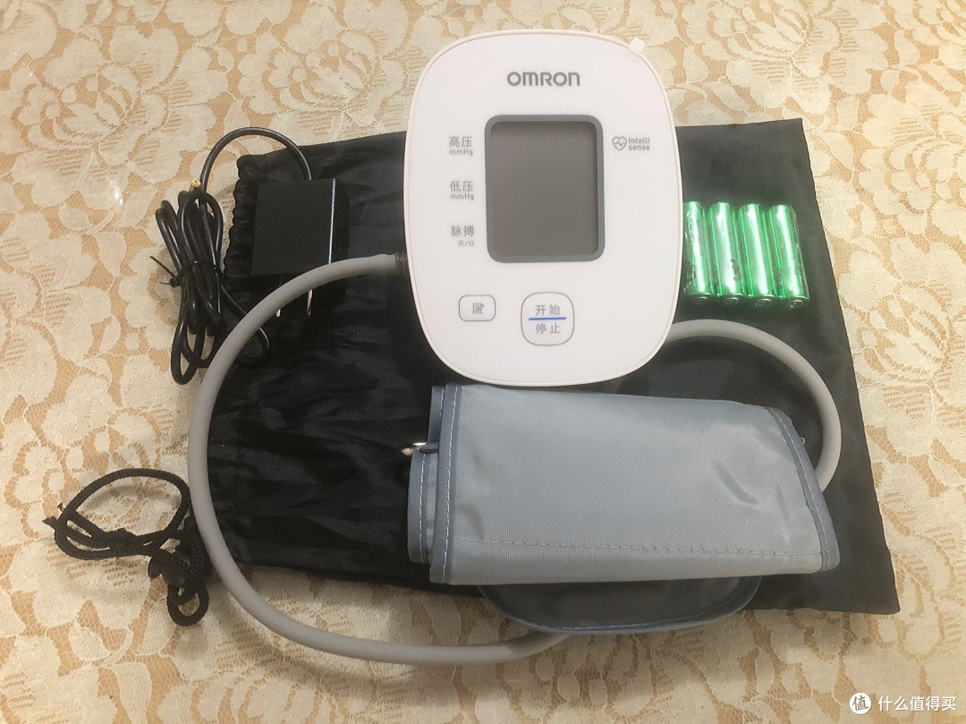 双十一健康囤货实测!欧姆龙U101血压计:家用医用级的精准安心