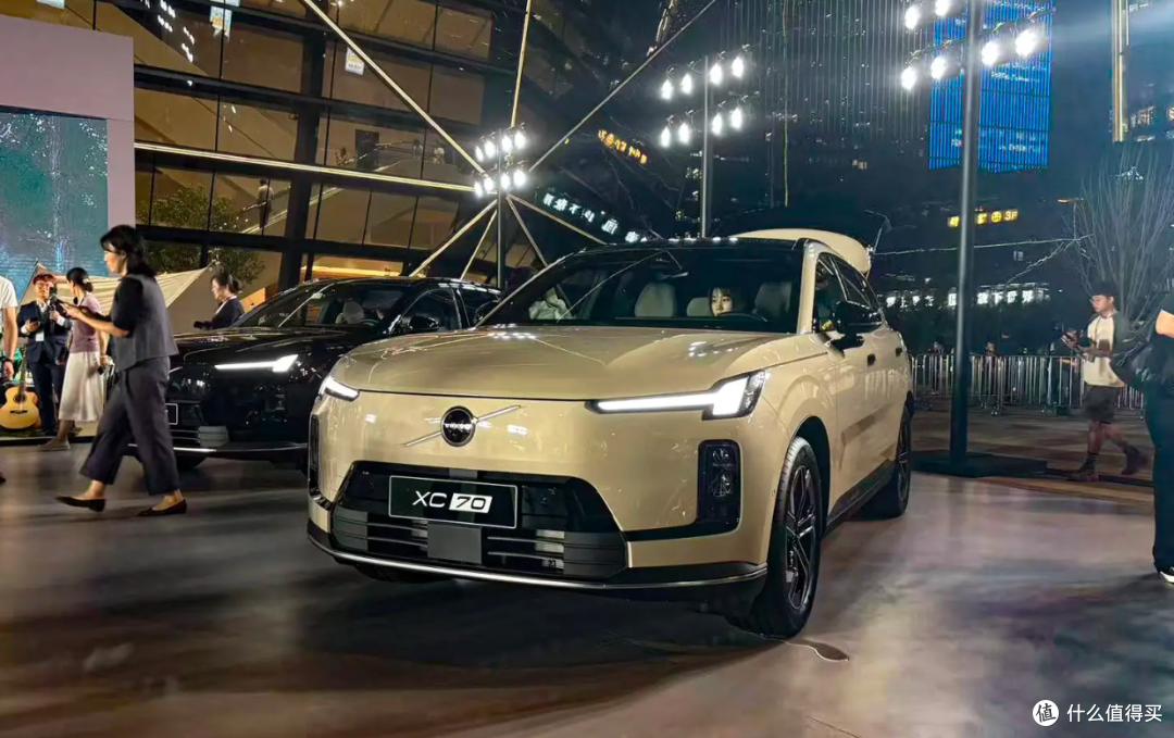 沃尔沃XC70上市!26.99万起的“公路坦克”