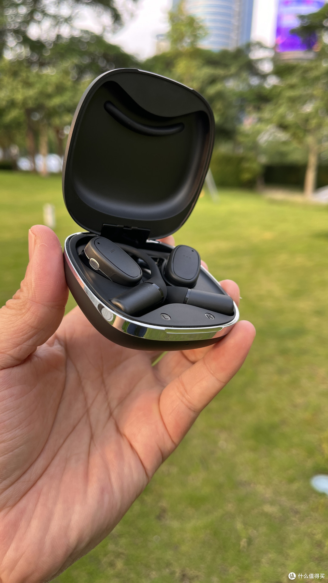 BLINBLIN V49翻译耳机299元拿下，跨国沟通、运动听歌全搞定！
