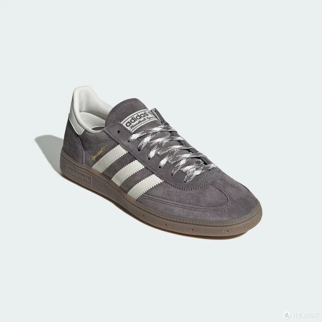 阿迪达斯HANDBALL SPEZIAL：复古与实用