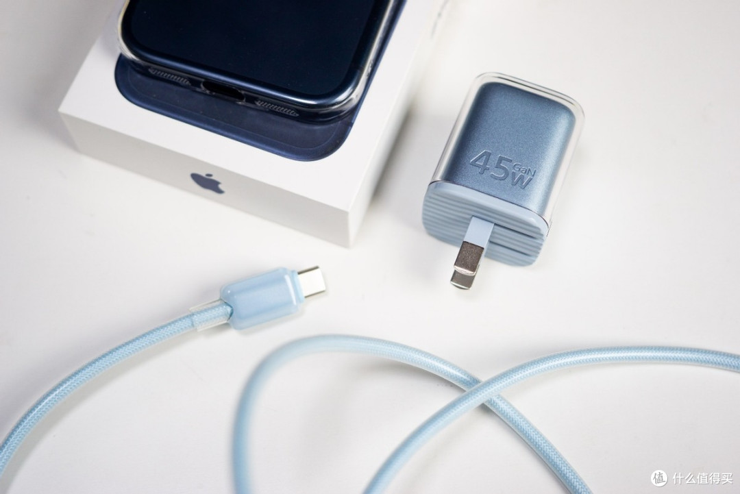 颜值实用兼备,倍思这套苹果iPhone17配件套装太好用