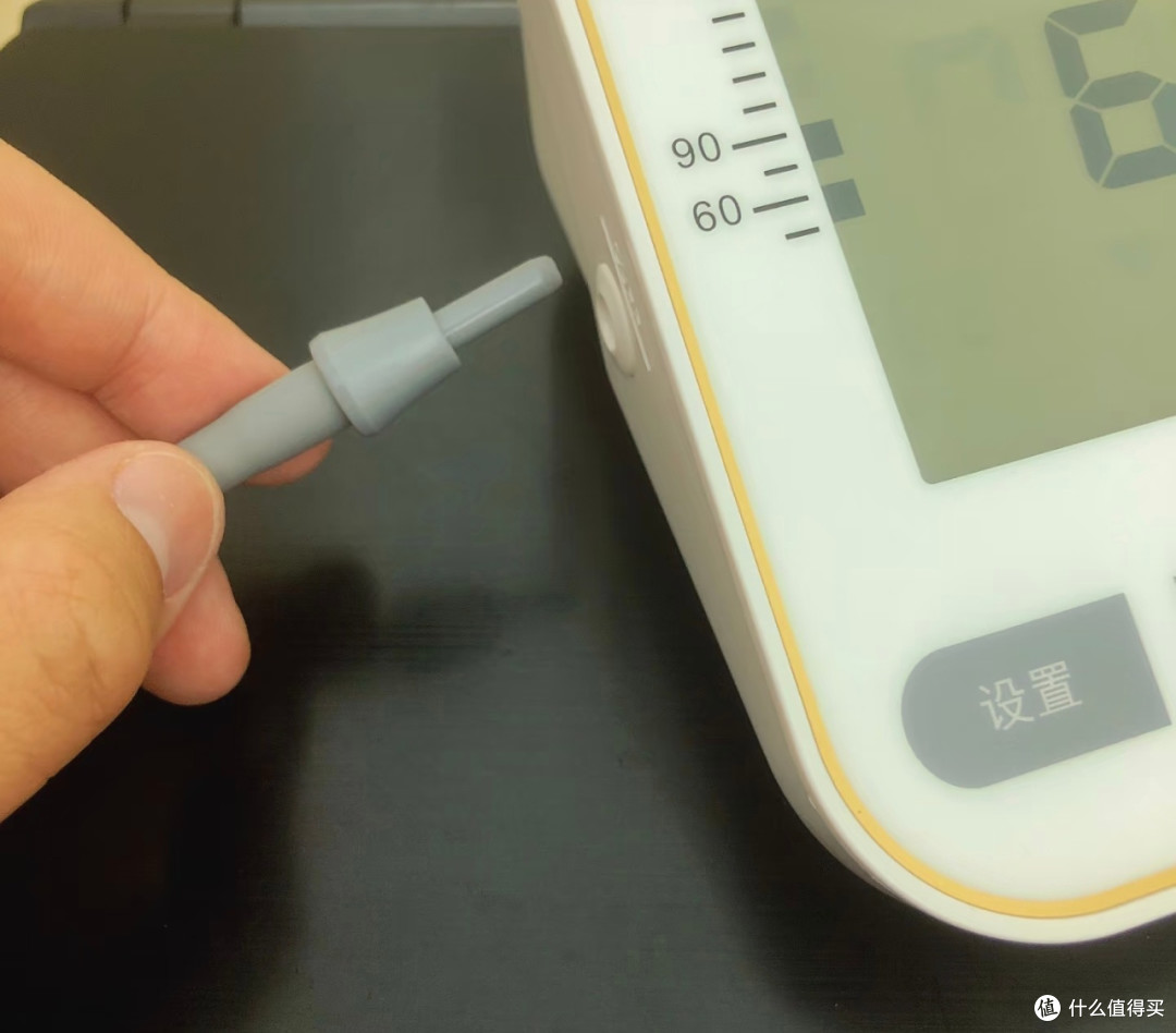 智能血压仪：全家适用的健康守护