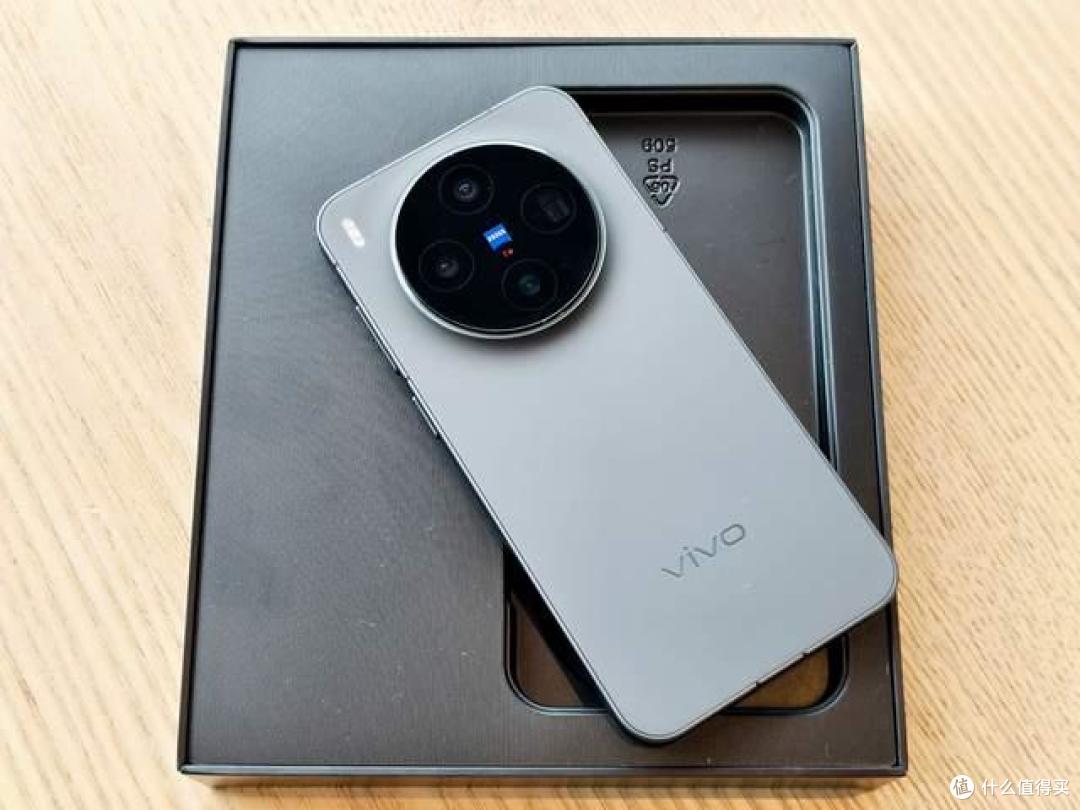 超前剧透，vivo X300的真机值得去体验-外观篇