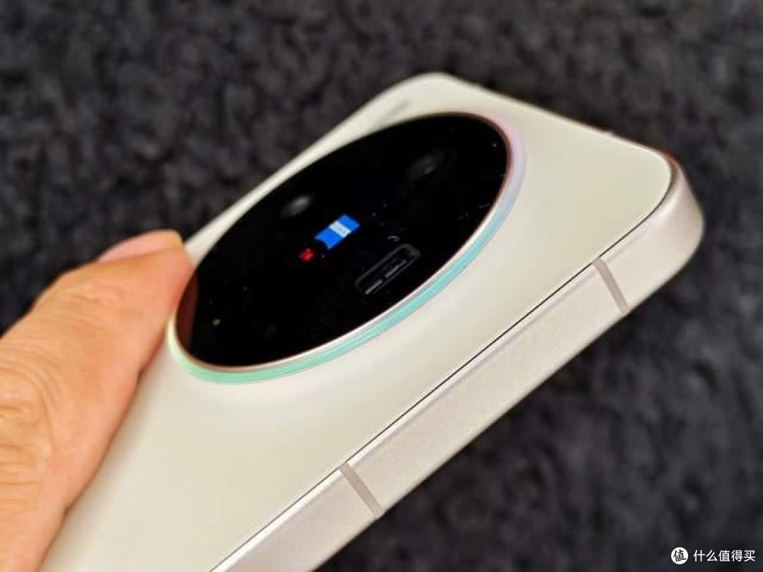 超前剧透，vivo X300的真机值得去体验-外观篇