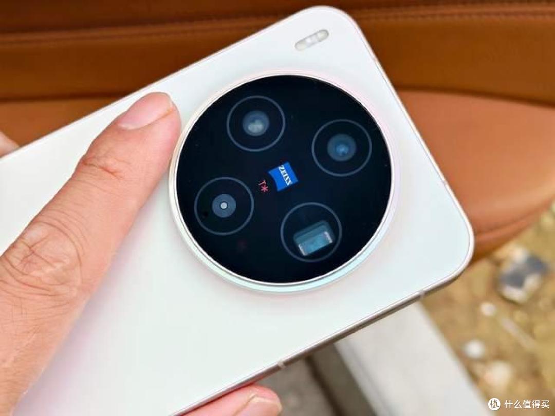 超前剧透，vivo X300的真机值得去体验-外观篇