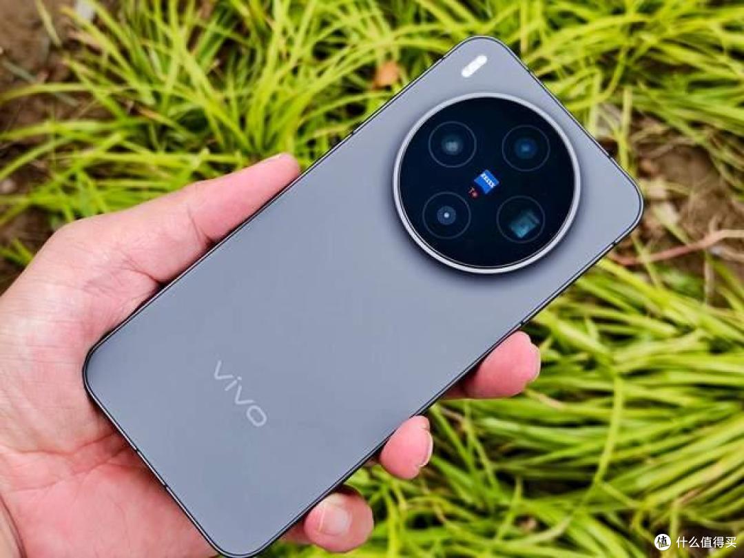 超前剧透，vivo X300的真机值得去体验-外观篇