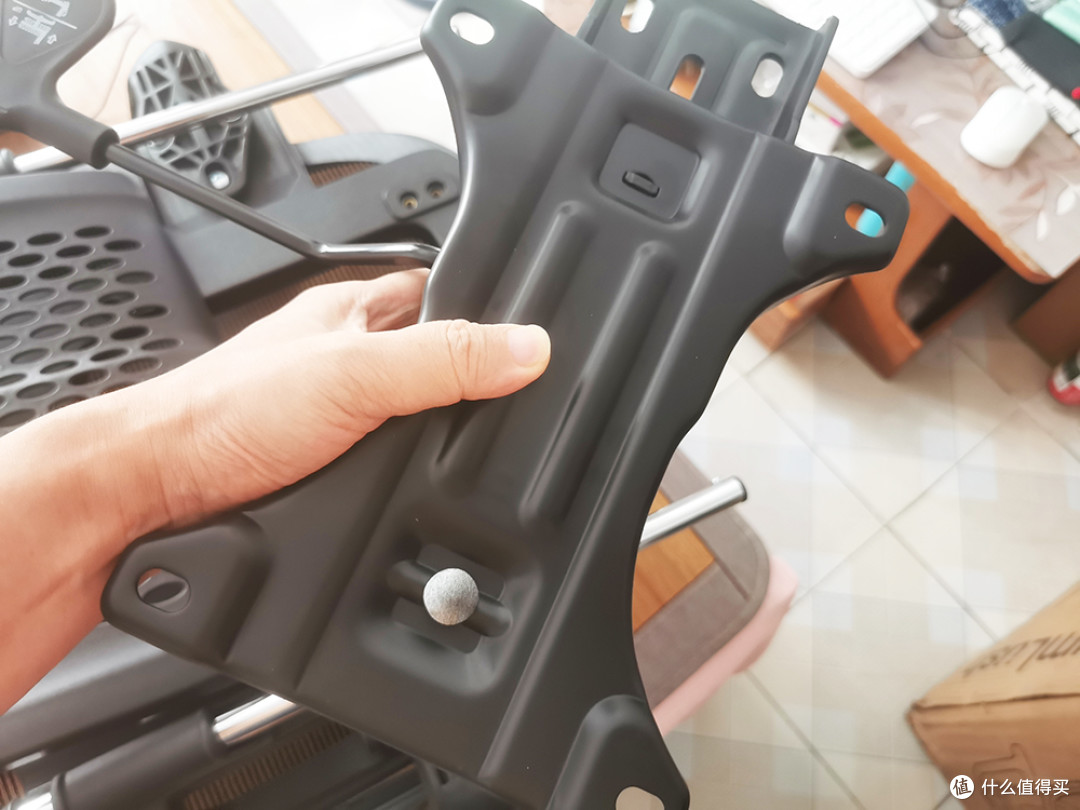 久坐不累的秘密？夏草木 Fit2 人体工学椅深度测评