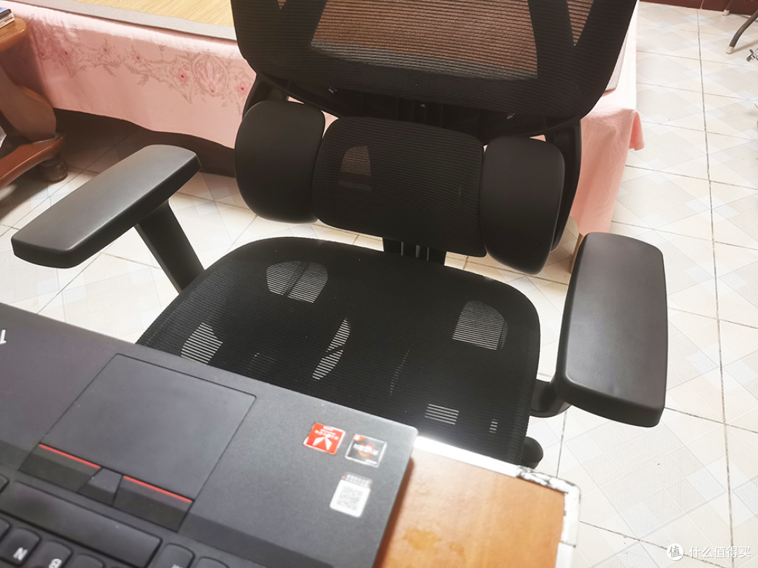 久坐不累的秘密？夏草木 Fit2 人体工学椅深度测评