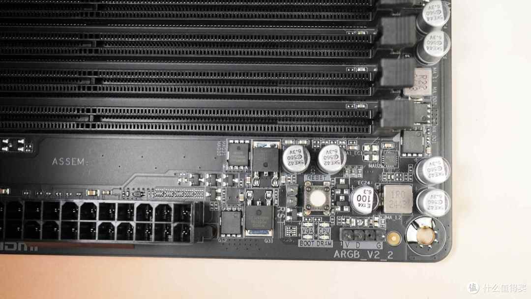 内存黑科技，确实有东西 - 技嘉B850M AORUS PRO WIFI7电竞雕