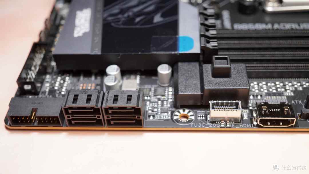 内存黑科技，确实有东西 - 技嘉B850M AORUS PRO WIFI7电竞雕