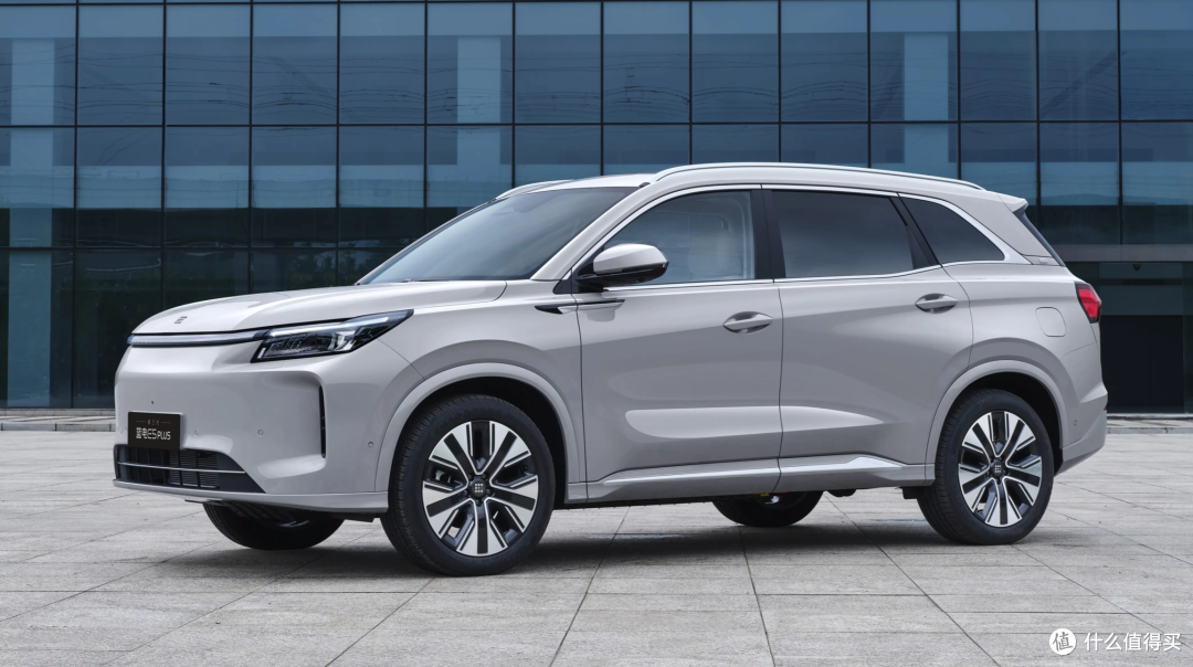 10万级插混SUV卷王诞生!第三代蓝电E5 PLUS、续航230km