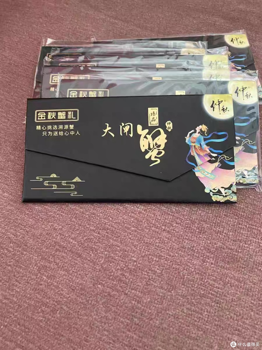 大闸蟹开湖时节,以这份时令鲜味作为礼品馈赠亲友