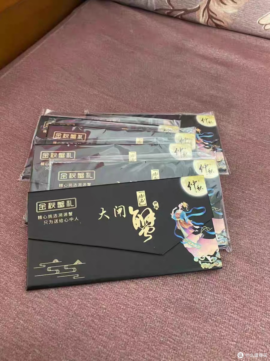 大闸蟹开湖时节,以这份时令鲜味作为礼品馈赠亲友