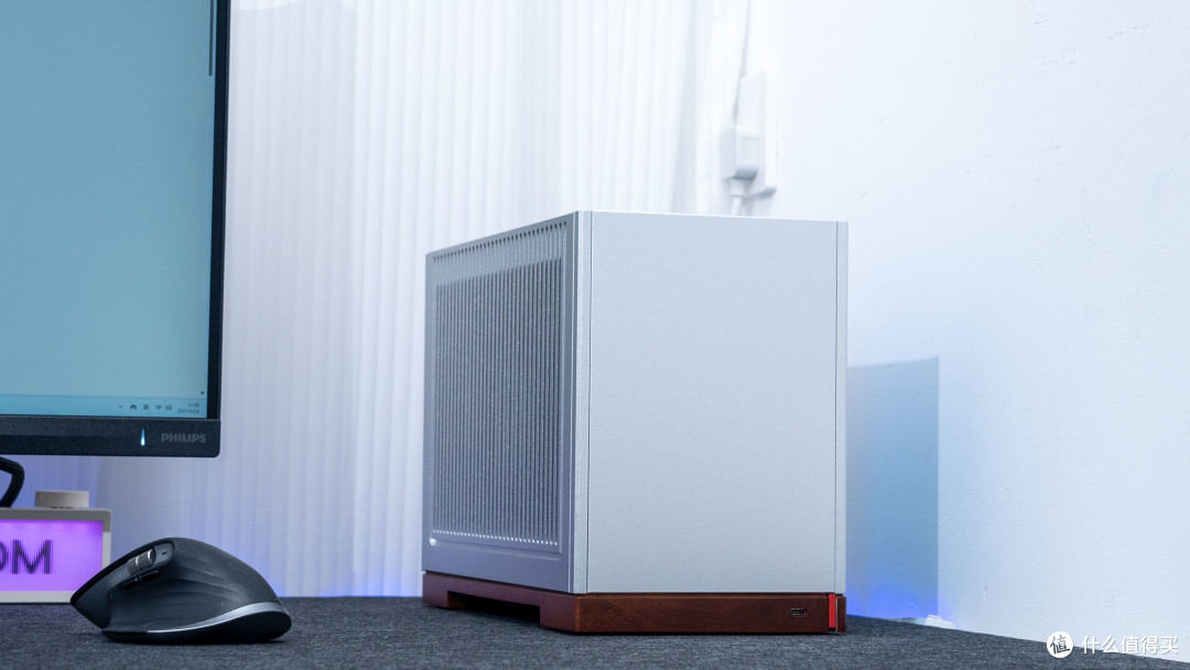11L艺术级ITX：乔思伯T9 七彩虹 B860I+索泰5070Ti SOLID装机分享