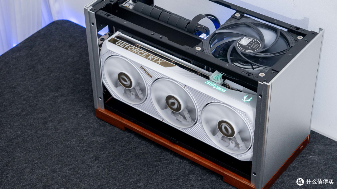 11L艺术级ITX：乔思伯T9 七彩虹 B860I+索泰5070Ti SOLID装机分享