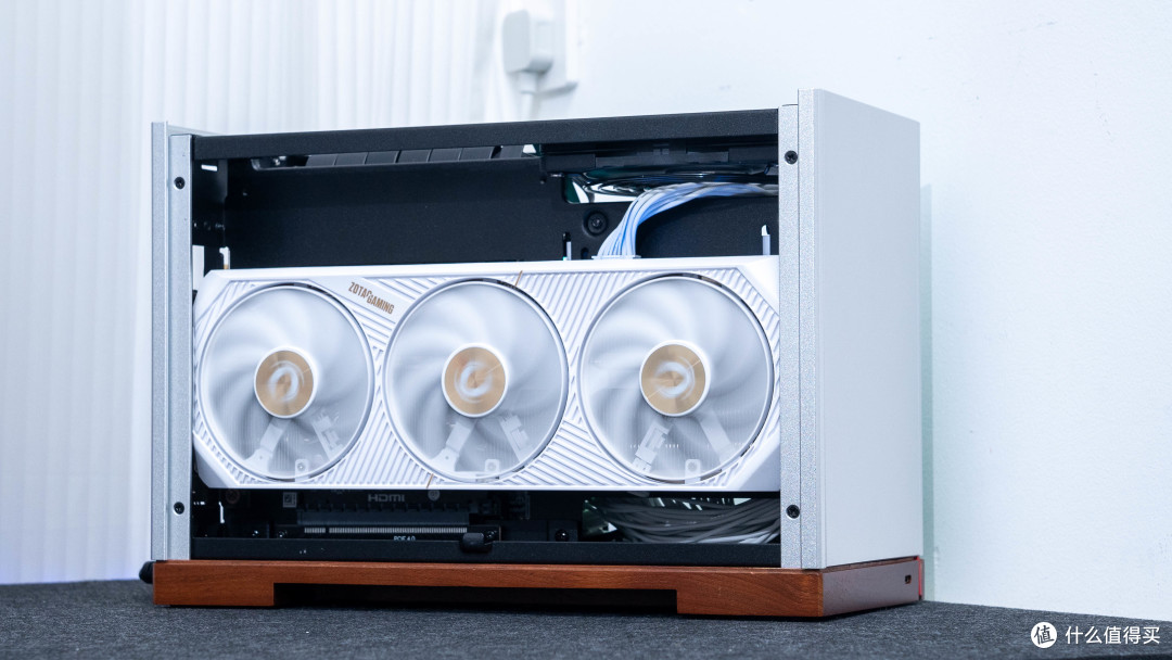 11L艺术级ITX：乔思伯T9 七彩虹 B860I+索泰5070Ti SOLID装机分享