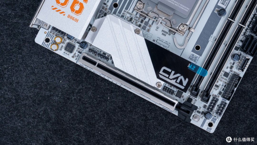 11L艺术级ITX：乔思伯T9 七彩虹 B860I+索泰5070Ti SOLID装机分享